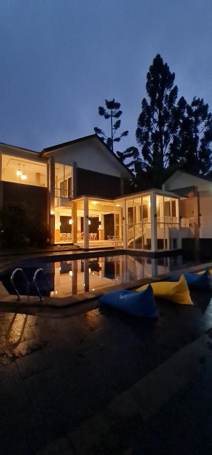 Villa Aurora Чисаруа Экстерьер фото